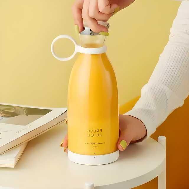 Mini Juice Blender for Home & Travel – USB Rechargeable, Easy to Use